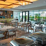 Holiday Inn & Suites - Merida La Isla By Ihg