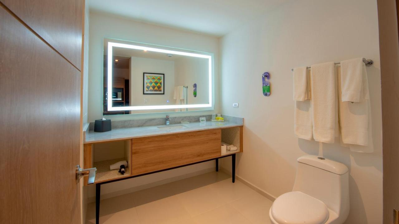 & - La Isla By Ihg Hotel 4*