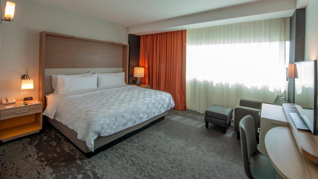 & - La Isla By Ihg Hotel